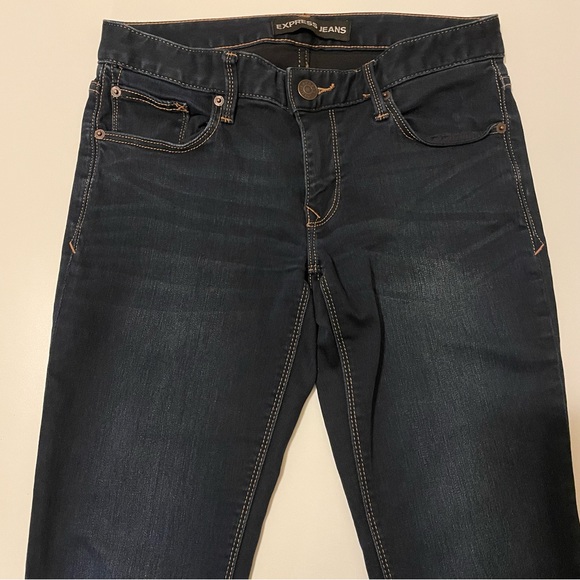Express EXP SuperSoft Super Skinny Low Rise Jean Size 4S - Picture 2 of 6
